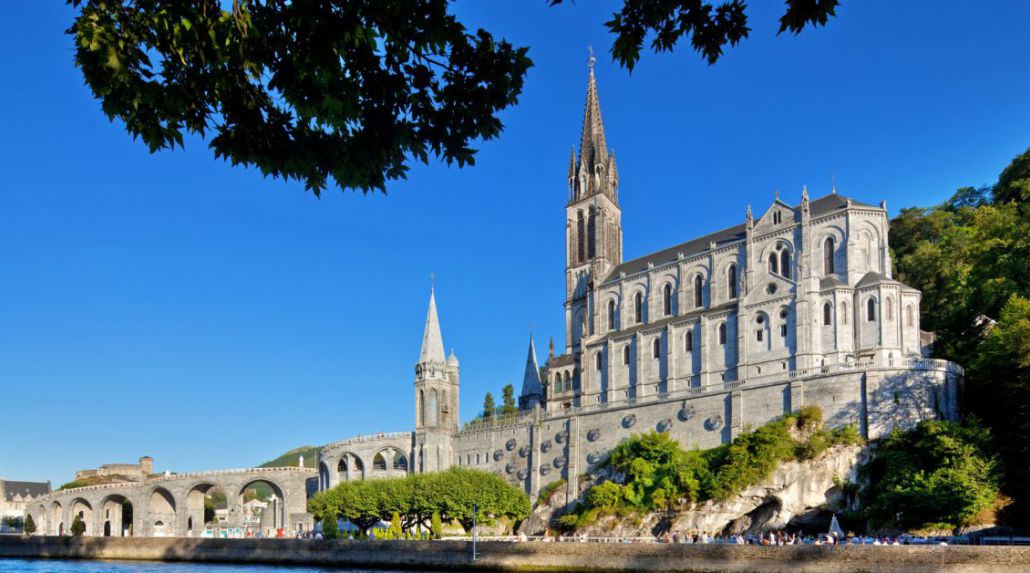 Pilgrimage to Fatima & Lourdes with Barcelona